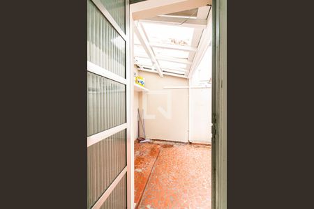 Apartamento à venda com 76m², 2 quartos e 1 vagaÁrea de Serviço