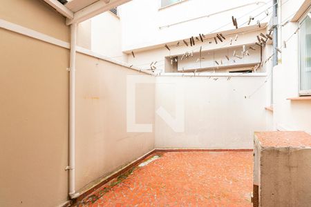 Apartamento à venda com 76m², 2 quartos e 1 vagaÁrea de Serviço