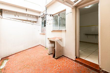 Apartamento à venda com 76m², 2 quartos e 1 vagaÁrea de Serviço