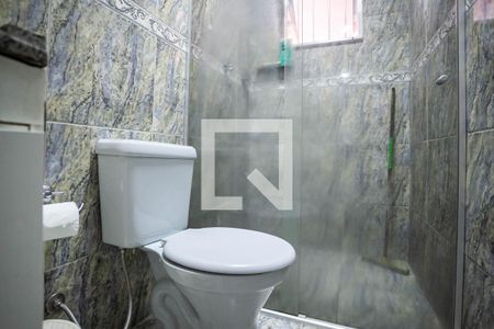 Casa à venda com 525m², 3 quartos e 3 vagasBanheiro social 