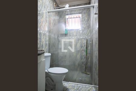 Casa à venda com 525m², 3 quartos e 3 vagasBanheiro social 