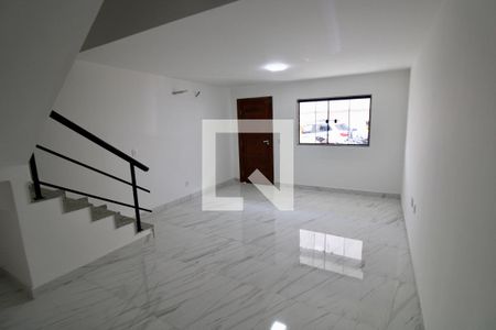 Sala de casa à venda com 2 quartos, 120m² em Vargem Grande, Rio de Janeiro