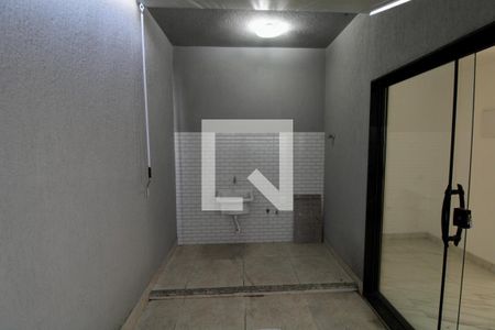 Casa à venda com 120m², 2 quartos e 1 vagaÁrea de Serviço