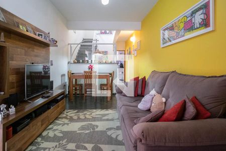 Sala de casa para alugar com 2 quartos, 125m² em Vila Costa Melo, São Paulo