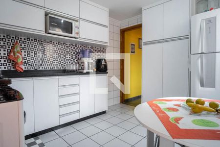 Casa para alugar com 125m², 2 quartos e 2 vagasCozinha