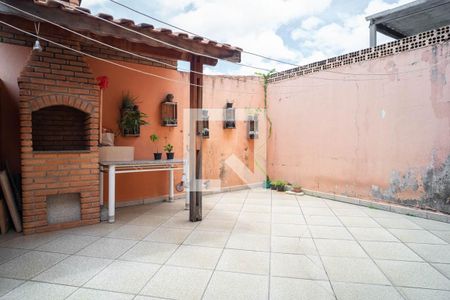 Casa para alugar com 125m², 2 quartos e 2 vagasChurrasqueira