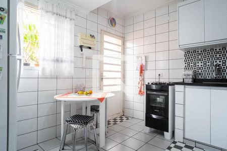 Casa para alugar com 125m², 2 quartos e 2 vagasCozinha