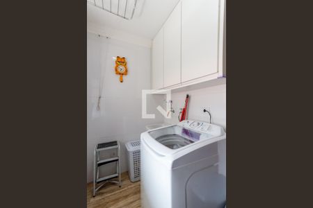 Casa à venda com 300m², 3 quartos e 5 vagasÁrea de Serviço