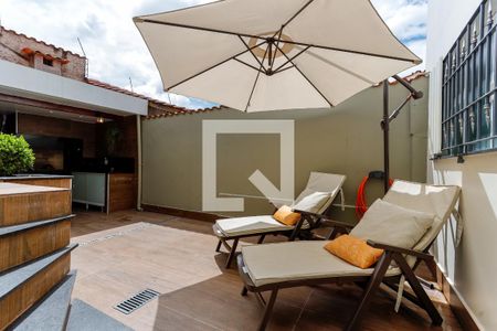 Casa à venda com 300m², 3 quartos e 5 vagasOfurô