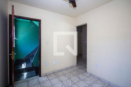 Sala de apartamento para alugar com 1 quarto, 60m² em Galo Branco, São Gonçalo
