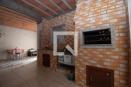 Casa à venda com 220m², 4 quartos e 1 vaga Casa à venda com 220m², 4 quartos e 1 vagachurrasqueira