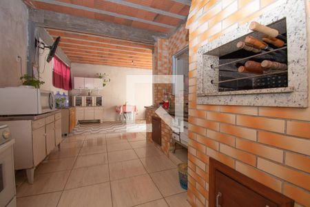 Casa à venda com 220m², 4 quartos e 1 vaga Casa à venda com 220m², 4 quartos e 1 vagachurrasqueira