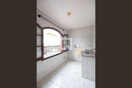 Casa à venda com 144m², 1 quarto e 3 vagas Casa à venda com 144m², 1 quarto e 3 vagasCozinha