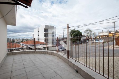 Sacada de casa à venda com 1 quarto, 144m² em Km 18, Osasco