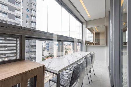 Varanda de apartamento à venda com 1 quarto, 31m² em Pinheiros, São Paulo