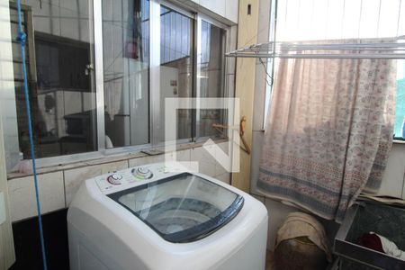 Casa à venda com 108m², 3 quartos e 2 vagasÁrea de Serviço