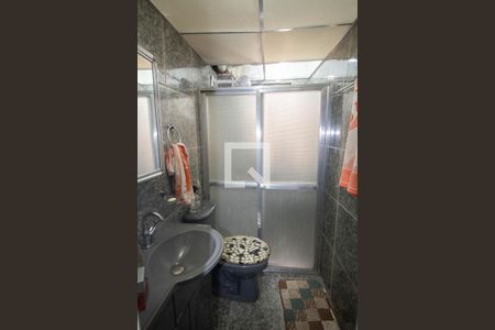 Banheiro de apartamento à venda com 2 quartos, 60m² em Cordovil, Rio de Janeiro