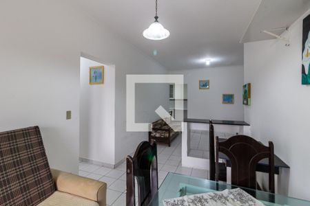 Sala de apartamento para alugar com 3 quartos, 134m² em Nova Mirim, Praia Grande