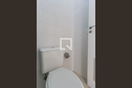 Apartamento para alugar com 182m², 3 quartos e 4 vagasBanheiro de serviço