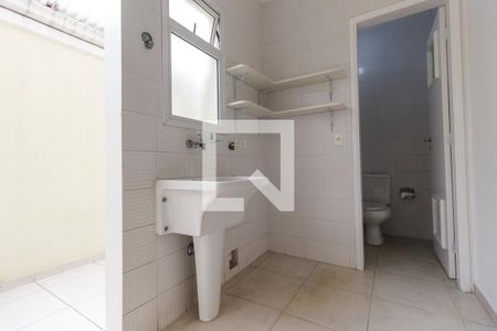 Apartamento para alugar com 182m², 3 quartos e 4 vagasÁrea de Serviço