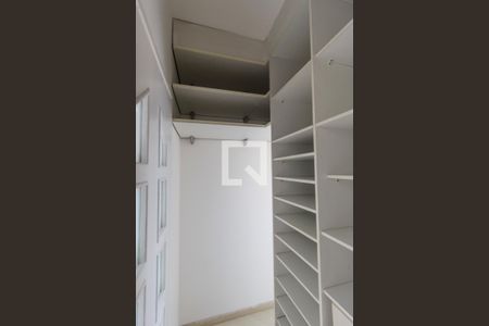Apartamento para alugar com 182m², 3 quartos e 4 vagasCloset da suíte