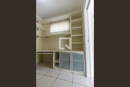 Apartamento para alugar com 182m², 3 quartos e 4 vagasEscritório