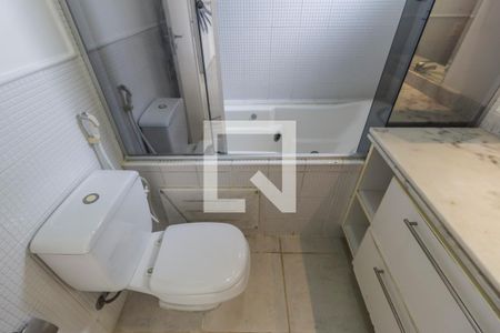 Apartamento para alugar com 182m², 3 quartos e 4 vagasBanheiro da Suíte