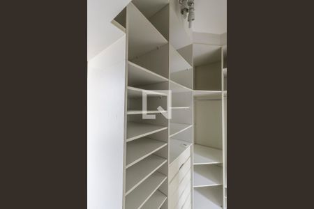 Apartamento para alugar com 182m², 3 quartos e 4 vagasCloset da suíte