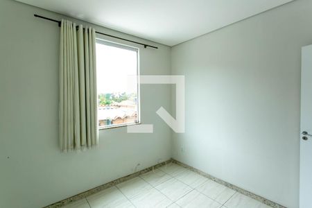 Quarto 1 de casa para alugar com 2 quartos, 72m² em Belmonte, Belo Horizonte