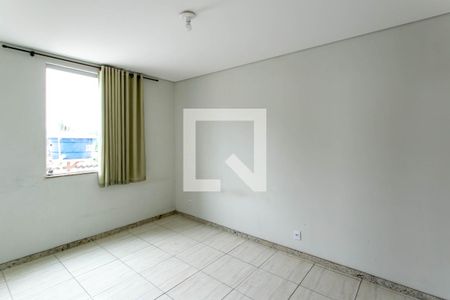Quarto Suíte de casa para alugar com 2 quartos, 72m² em Belmonte, Belo Horizonte