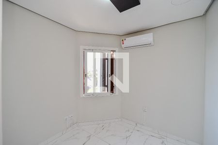 Quarto 1 de apartamento à venda com 3 quartos, 164m² em Passo da Areia, Porto Alegre