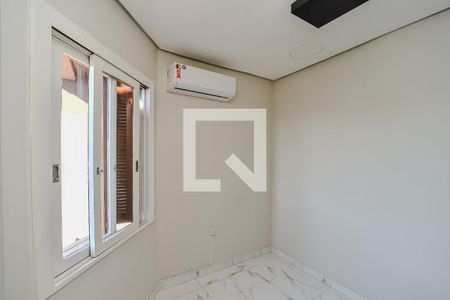 Quarto 1 de apartamento à venda com 3 quartos, 164m² em Passo da Areia, Porto Alegre