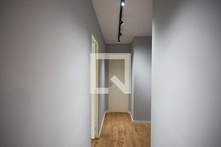 Corredor de apartamento à venda com 2 quartos, 59m² em Vila Andrade, São Paulo