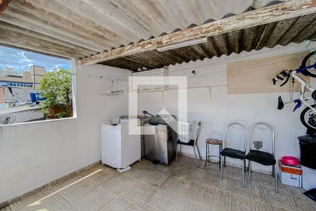 Casa à venda com 84m², 2 quartos e 1 vagaLavanderia