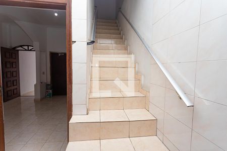 Casa à venda com 200m², 3 quartos e sem vagaEscada 