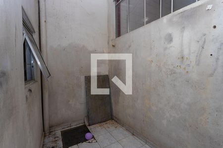 Casa à venda com 200m², 3 quartos e sem vagaÁrea de serviço 