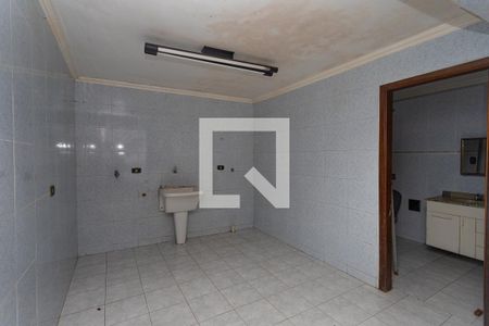 Casa à venda com 200m², 3 quartos e sem vagaÁrea de serviço 