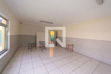 Casa para alugar com 8 quartos, 300m² em Engenheiro Goulart, São Paulo