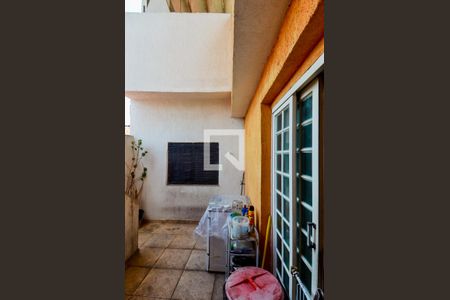 Casa à venda com 113m², 3 quartos e 2 vagasÁrea Externa