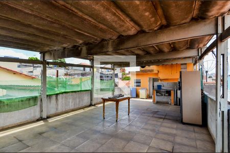 Casa à venda com 113m², 3 quartos e 2 vagasVaranda 