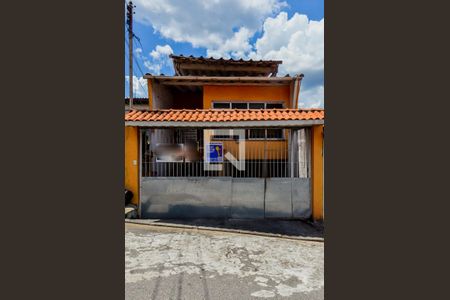 Casa à venda com 113m², 3 quartos e 2 vagasFachada