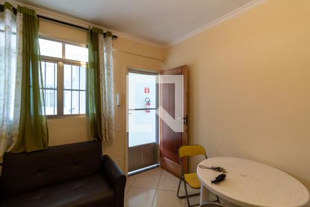 Sala de apartamento para alugar com 1 quarto, 40m² em Boqueirão, Praia Grande