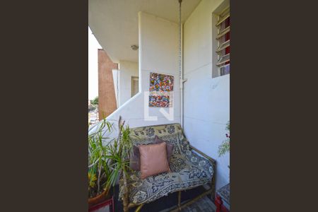 Apartamento à venda com 90m², 1 quarto e sem vagasacada