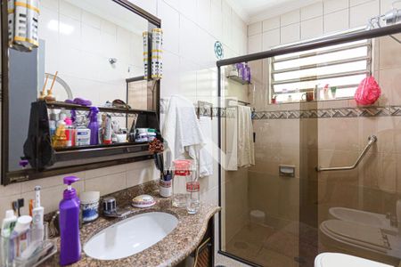 Casa à venda com 350m², 3 quartos e 3 vagasBanheiro 2