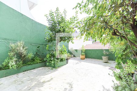 Casa à venda com 350m², 3 quartos e 3 vagasQuintal