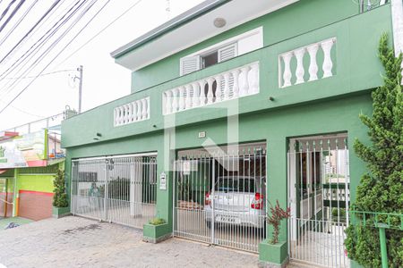 Casa à venda com 350m², 3 quartos e 3 vagasFachada