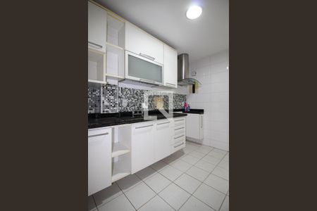 Apartamento para alugar com 90m², 2 quartos e 1 vagaCozinha