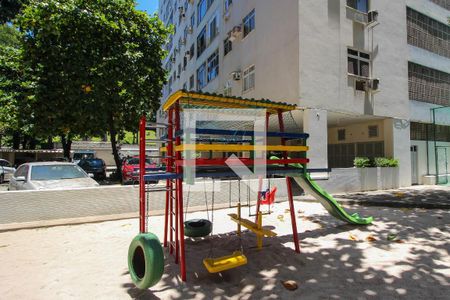 Apartamento para alugar com 90m², 2 quartos e 1 vagaÁrea comum - Playground