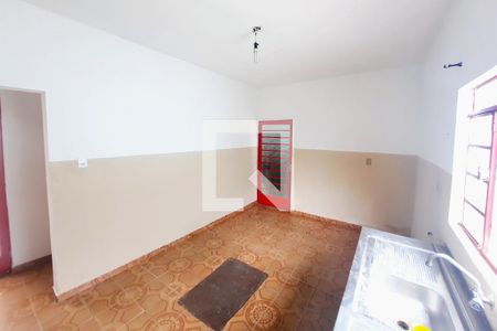 Casa para alugar com 112m², 2 quartos e sem vagaCozinha