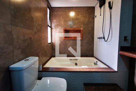 Apartamento à venda com 300m², 4 quartos e 2 vagasBanheiro